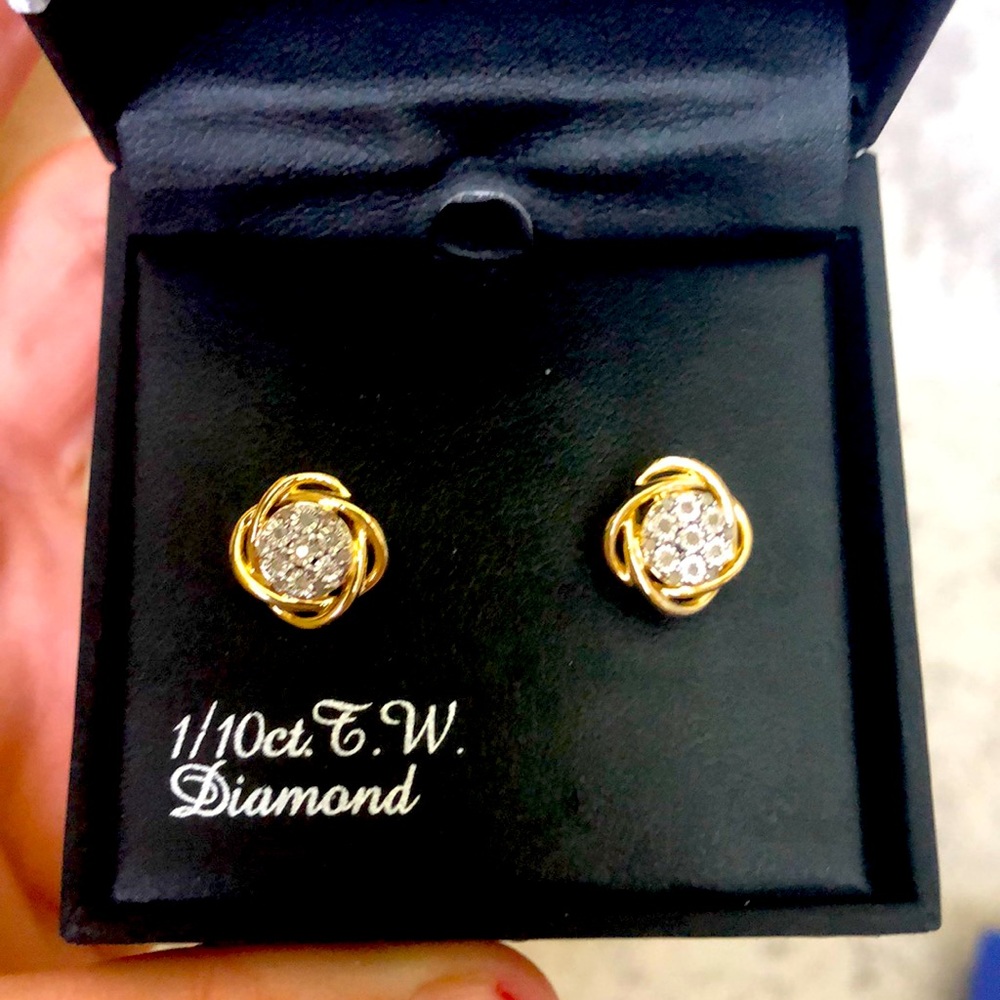 Real diamond studs